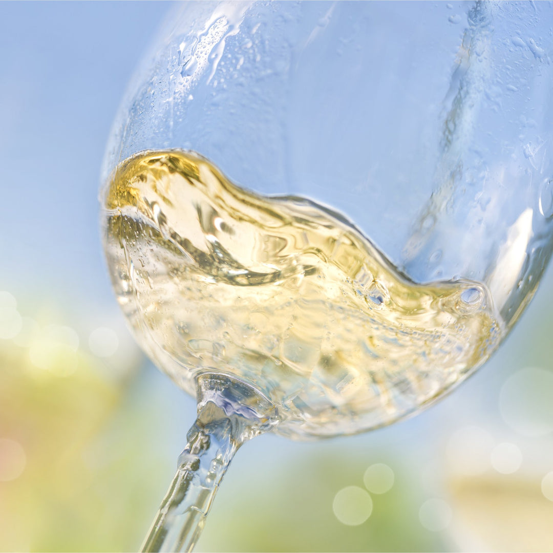 Mellow and Flamboyant White Wines