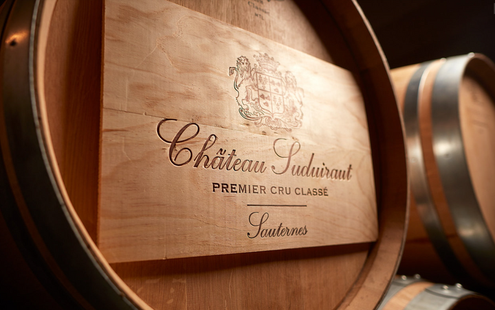 Wooden wine barrel with Château Suduiraut label