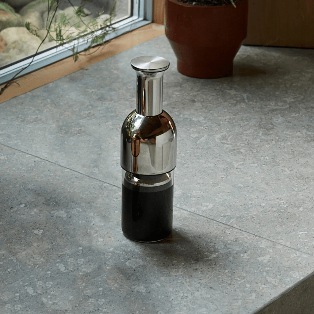 ETO 750 Wine Decanter - Stainless Steel Mirror Finish - Friarwood Wines & Spirits